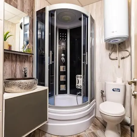 Apartment 2-bedroom Apt With Private Parking /hadzhi Dimitar Plovdiv