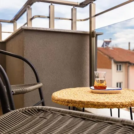2-bedroom Apt With Private Parking /hadzhi Dimitar Apartment