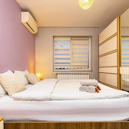 Apartment 2-bedroom Apt With Private Parking /hadzhi Dimitar