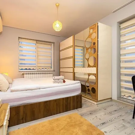 Apartment 2-bedroom Apt With Private Parking /hadzhi Dimitar *