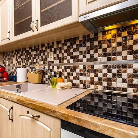 2-bedroom Apt With Private Parking /hadzhi Dimitar Apartment *